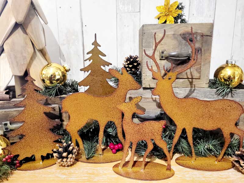 Winterliches 5er Set "Hirschfamilie mit Bäumen" Metall in Rostoptik