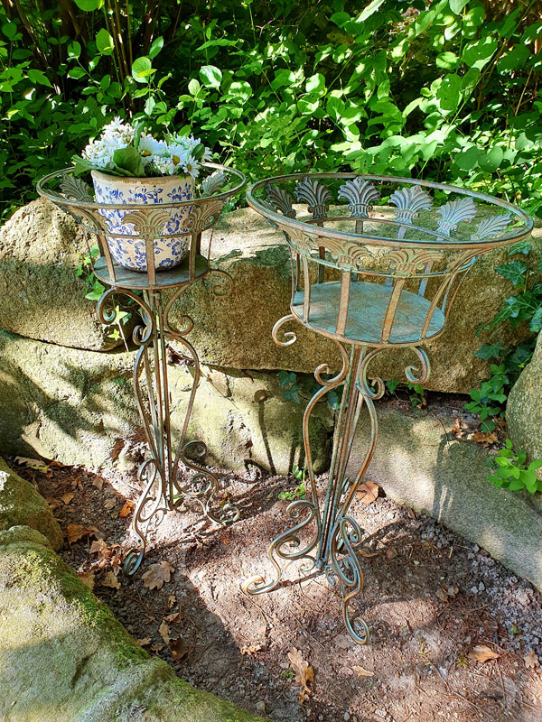 Blumenständer antik