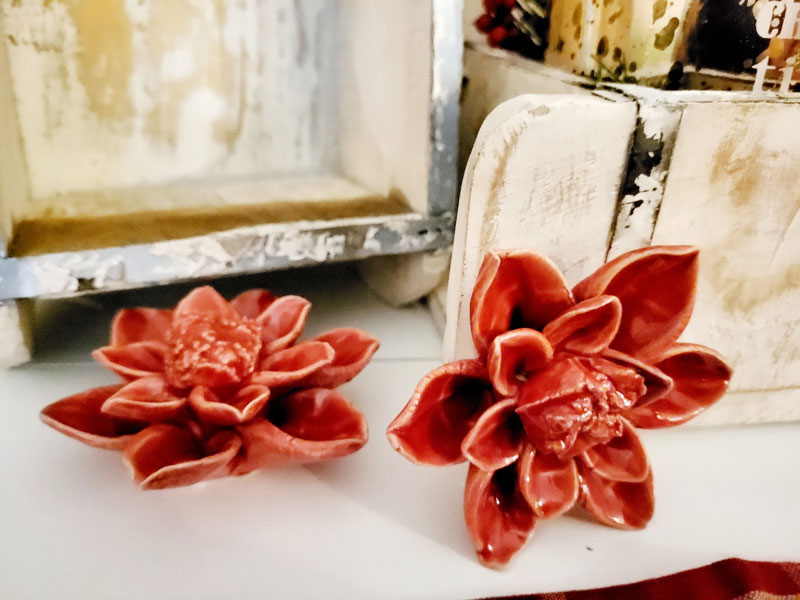 Blüte Keramik rot