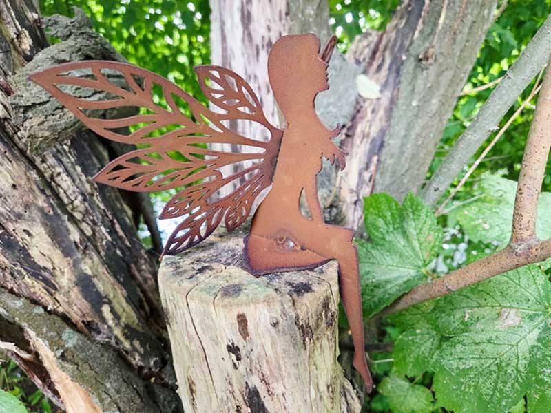 Edelrost Figur "Elfe" Kantenhocker 23cm hoch