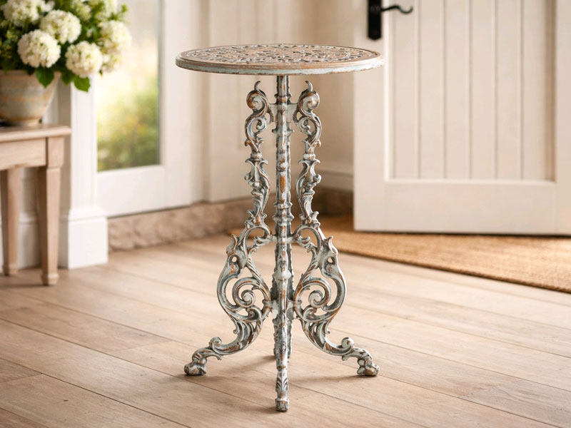 10kg schwerer, gusseiserner Blumentisch Beistelltisch Antiklackierung