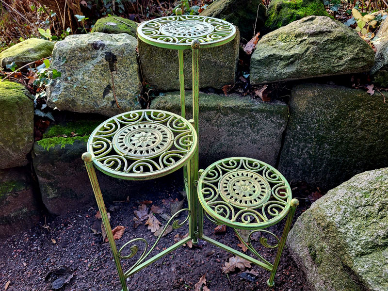 Pflanztisch Blumentreppe Antik grün mit 3 Böden 66cm hoch