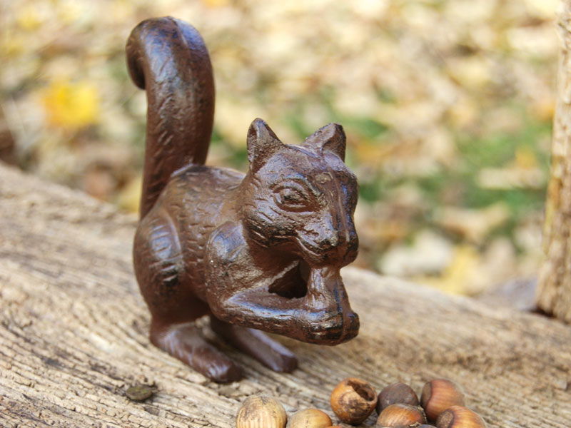 Deko Gartenfigur "Eichhörnchen" aus Gusseisen 12cm Herbstdeko