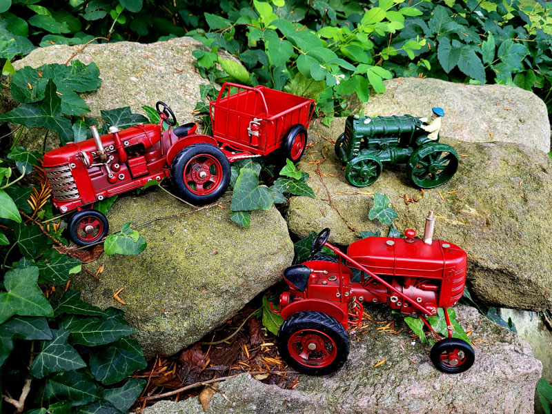 Traktor Oldtimer rot