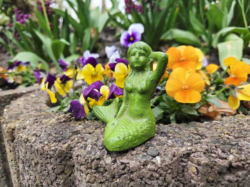 2er Set kleine gusseiserne Figuren