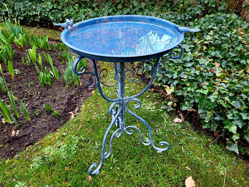 Große Stand-Vogeltränke Vogelbad "Antik blau" 71cm hoch Aluminiumguss