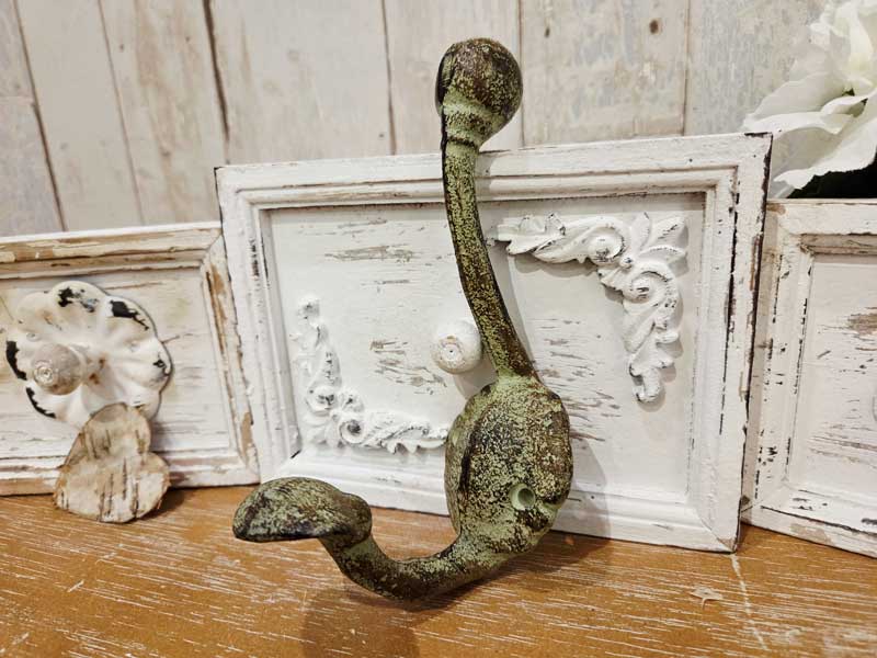 Großer Garderoben-Haken Wandhaken 16cm Antiklackierung Gusseisen