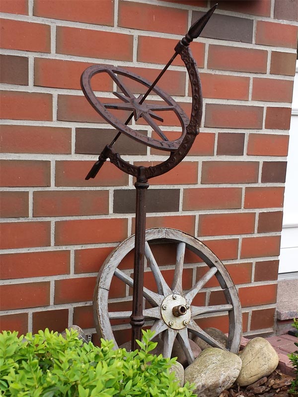 Stand-Sonnenuhr Stand-Sonnenuhr