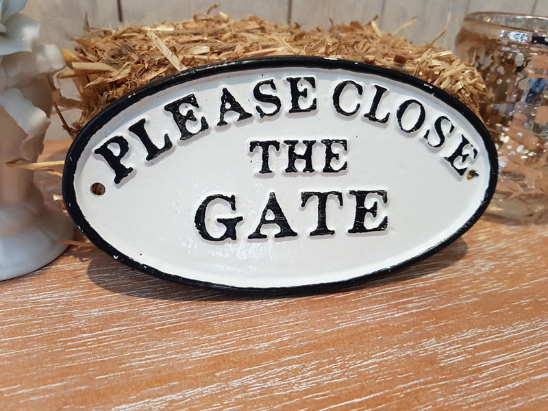 Schild Close Gate