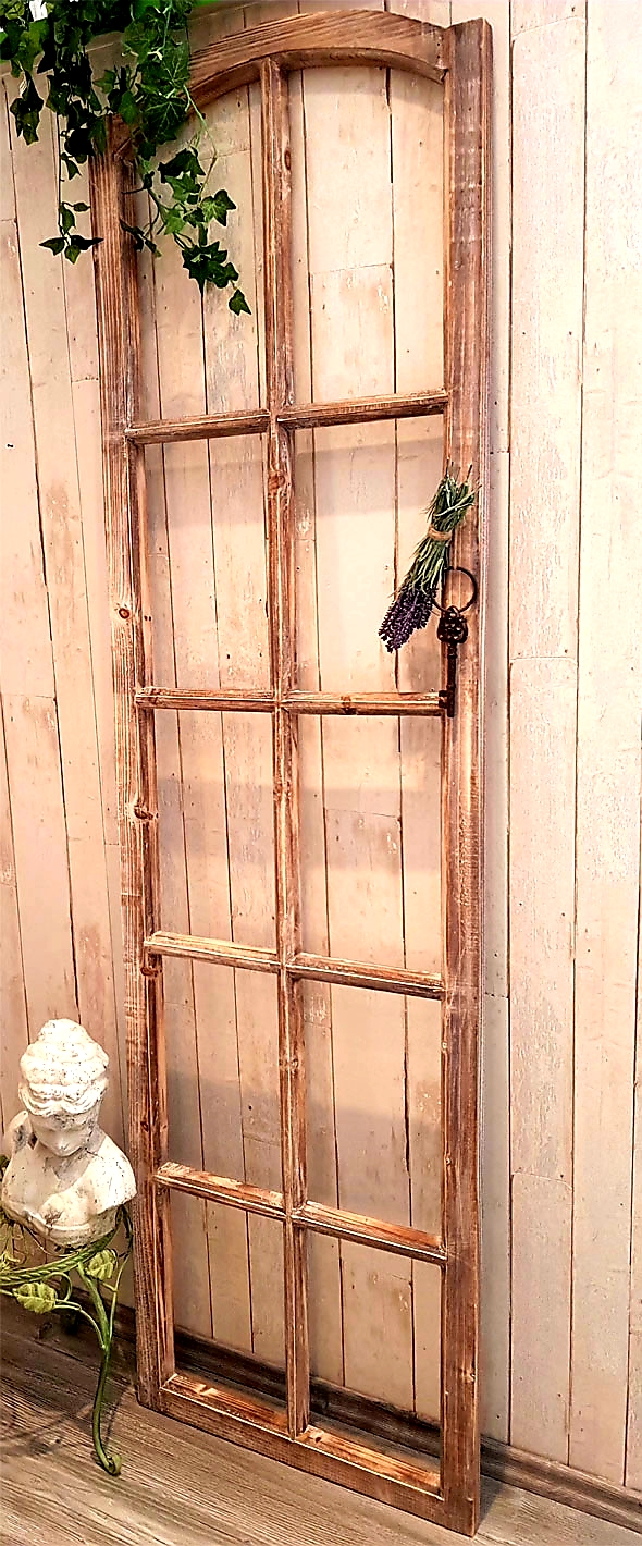 Großer Fensterrahmen Deko