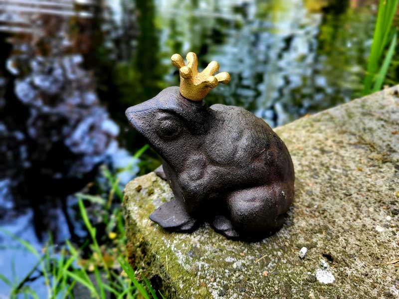 Gartenfigur Froschkönig
