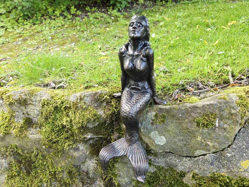 Gusseiserne Figur "Meerjungfrau" 34cm Höhe Kantenhocker schwarz-bronze